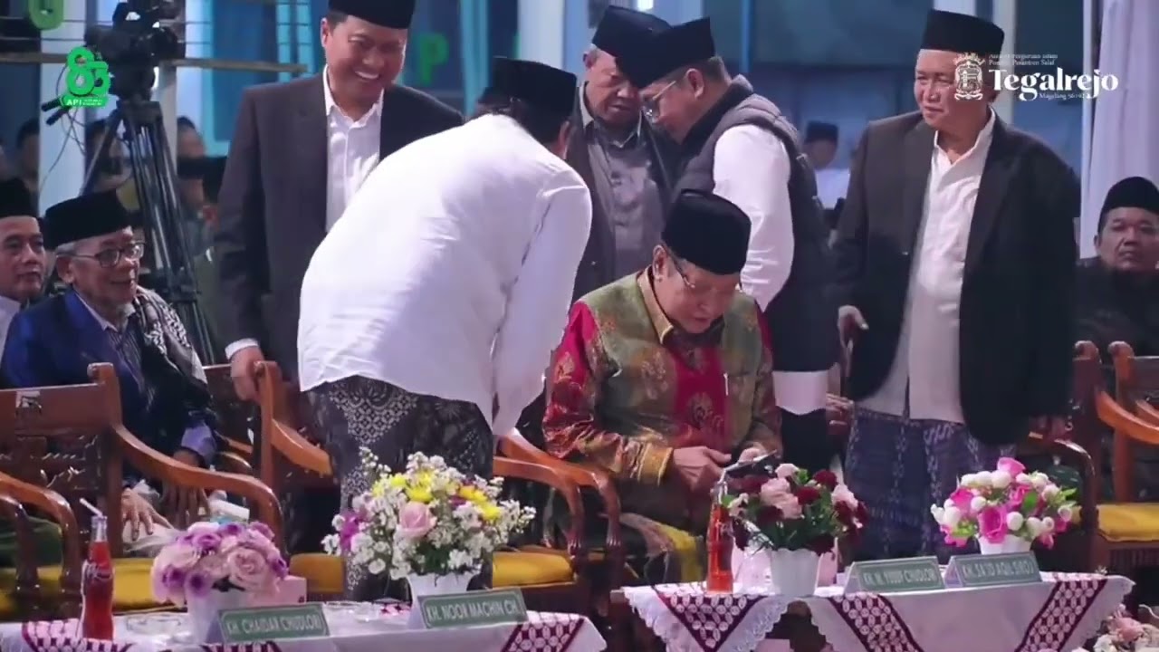 ORANG BERILMU LEBIH BAIK HIJRAH | MAUIDZOH HASANAH KH. KAFABIHI MAHRUS DI PONPES API TEGALREJO