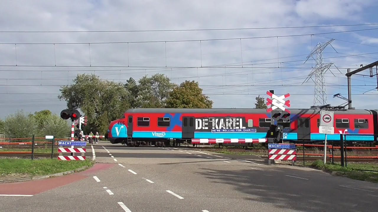 Spoorwegovergang Kruiningen (-Yerseke)/ Passage a Niveau/ Railroad-/ Level Crossing/ Bahnübergang