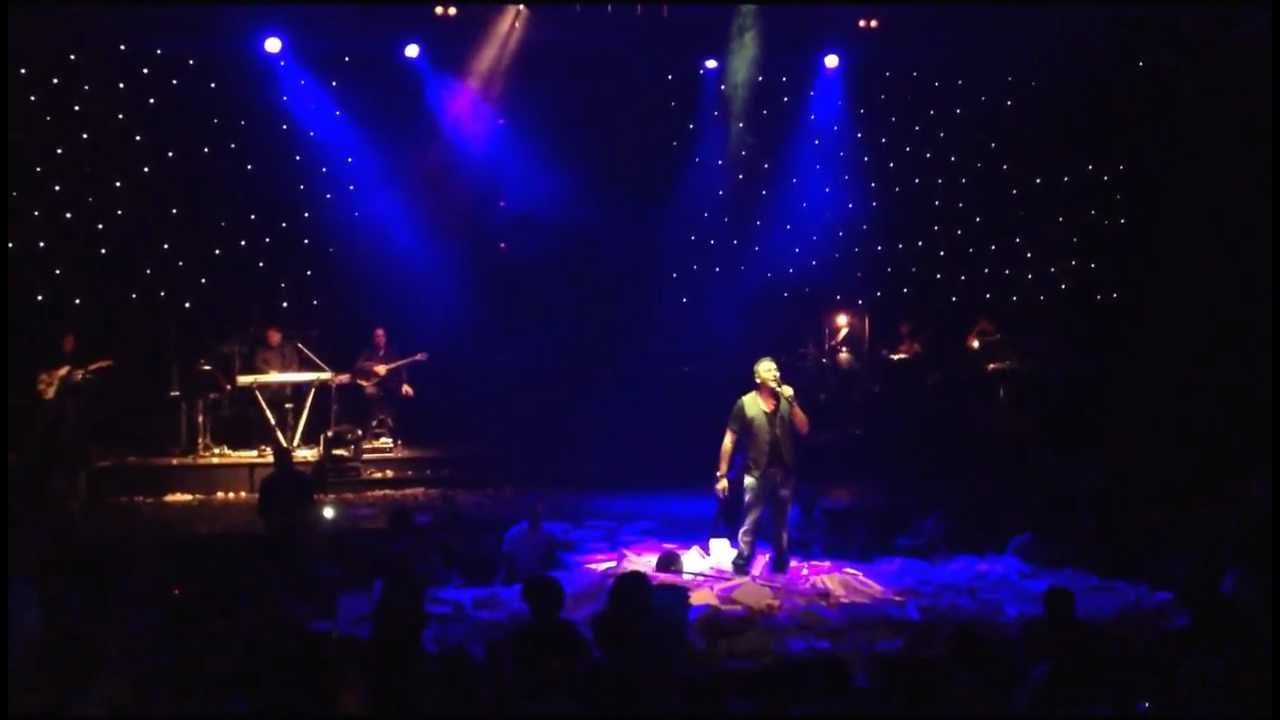 Αντώνης Ρέμος / Τα Σάββατα Live (HQ *NEW SONG* 2012)