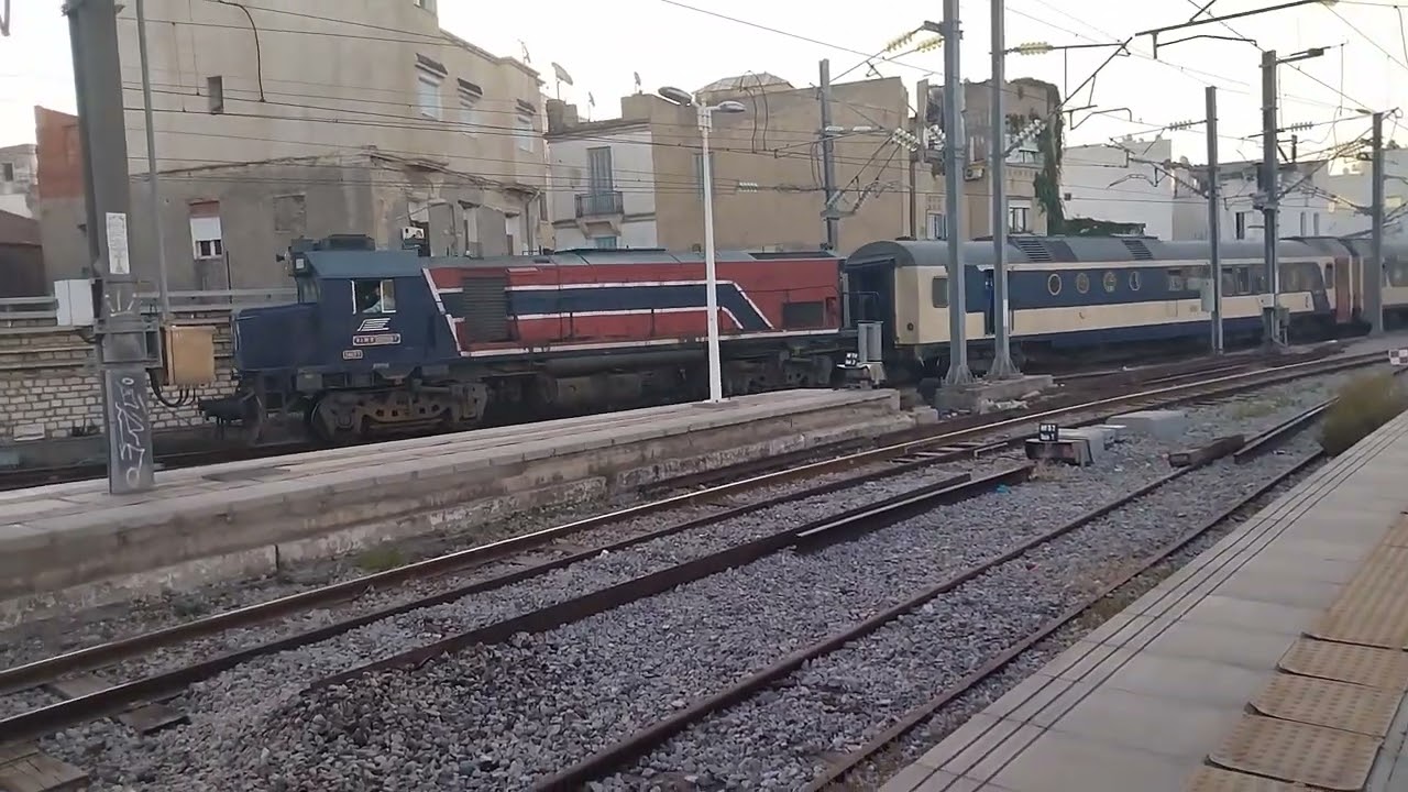 040-GT entré la gare de Tunis