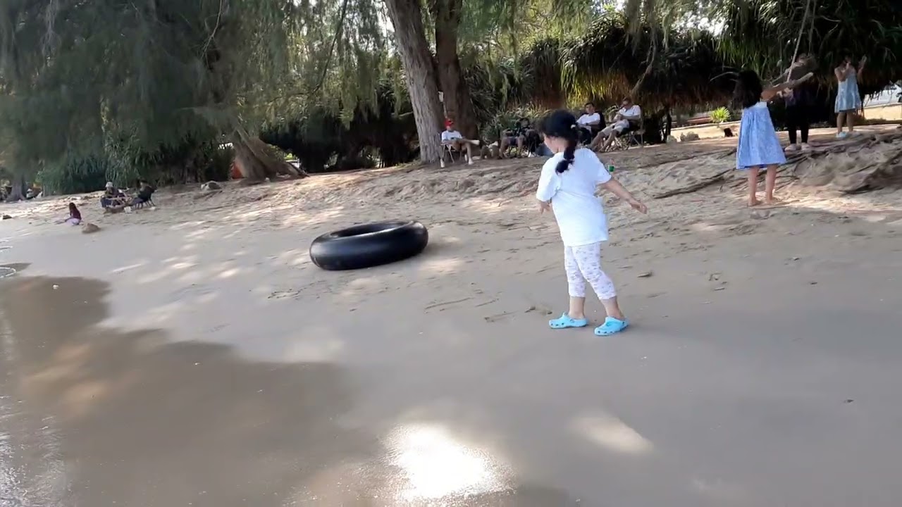 Aurora & Annabel Sattahip beach xmas 2024 holiday