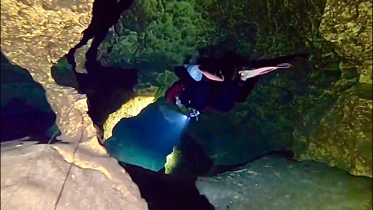 Cave Diving- Peacock Springs, Olsen Bypass Tunnel