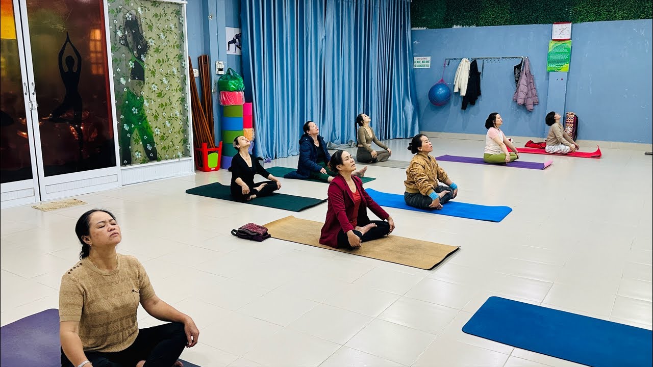 Yoga With Aman  is live (Twisting, Balancing, and Backbending Yoga (Intermediate Level)🇻🇳