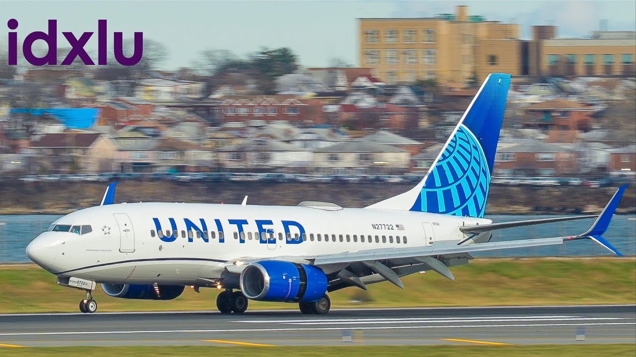 United Airlines - First Class | 737-700 | New York (LGA) ➡ Chicago (ORD) - TRIP REPORT