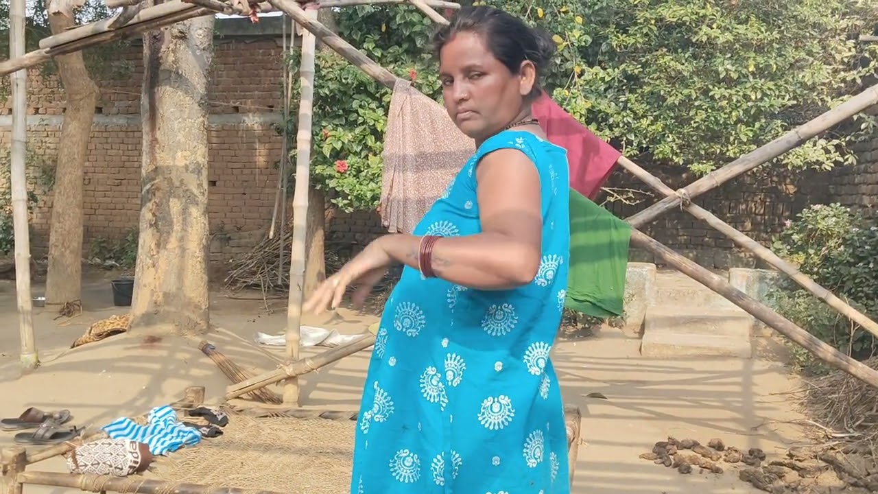 Desi style mein khana 🙏ban raha hai lakadi ke madhyam se# long #video#viral #training #hashtag#