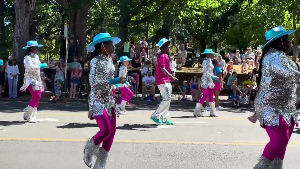 Electronettes at West Seattle Grand Parade 2024
