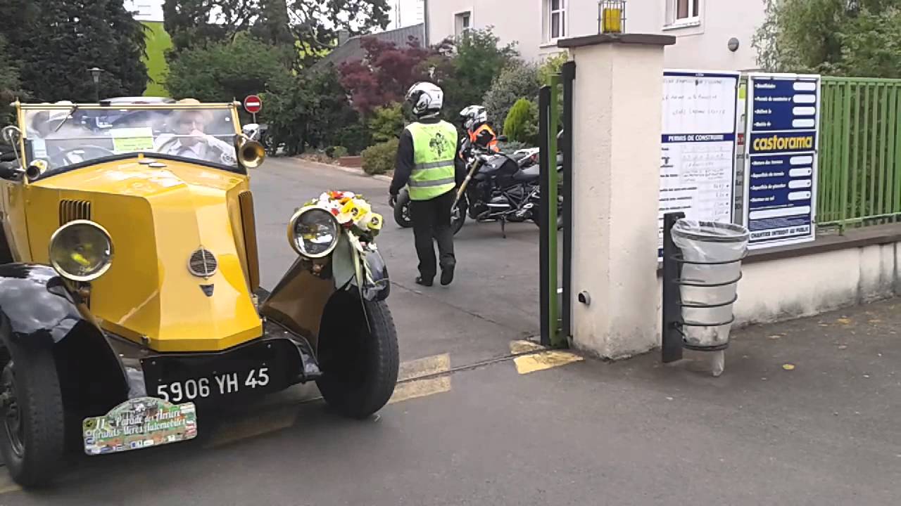 Défilé voitures anciennes Orleans Juin 2015