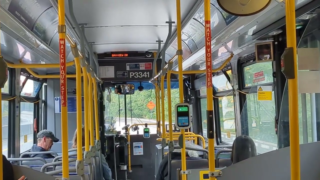 Translink CMBC 3341 on Barnet Hwy (short video)