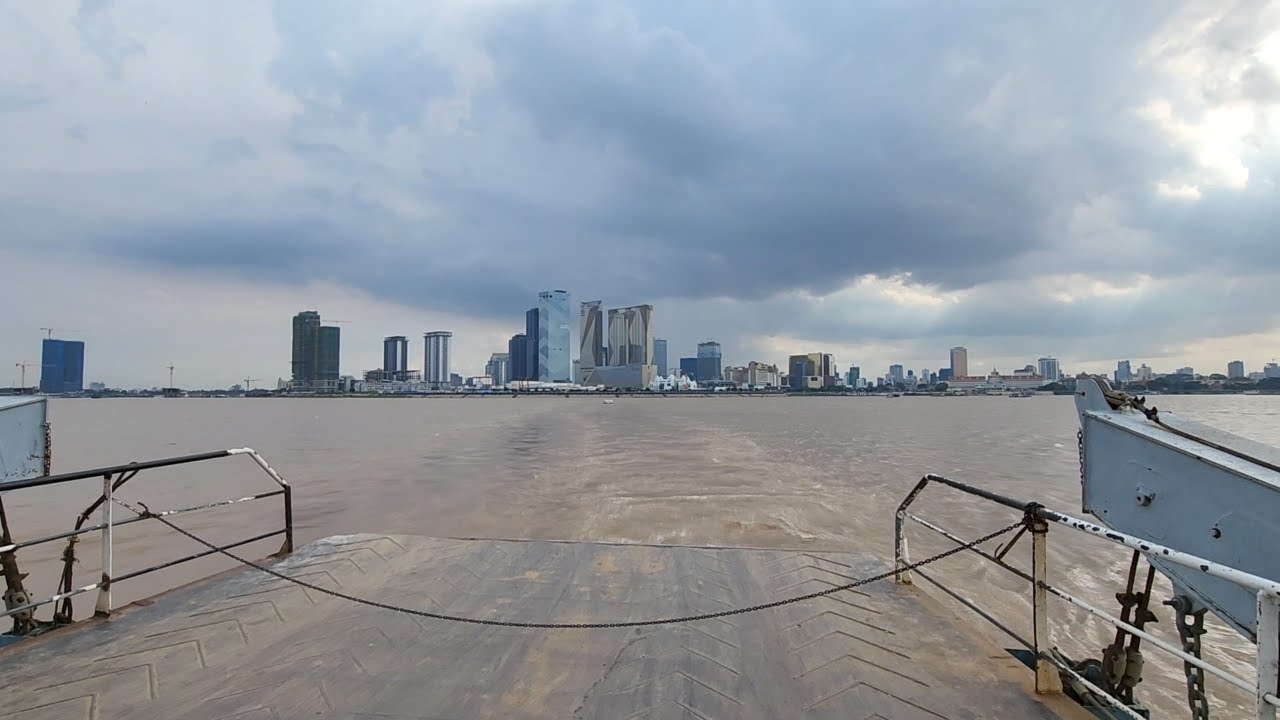 Ferry In Phnom Penh || Chaktumuk River