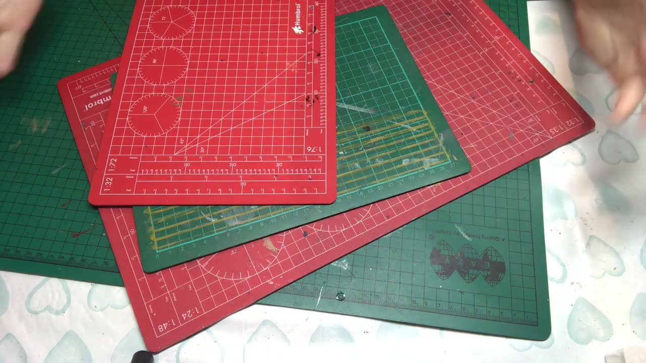 Focus on tools for modelling - Cutting mats