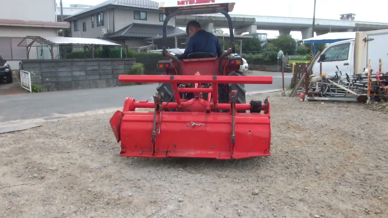 Японский дизельный мини трактор MITSUBISHI MT246