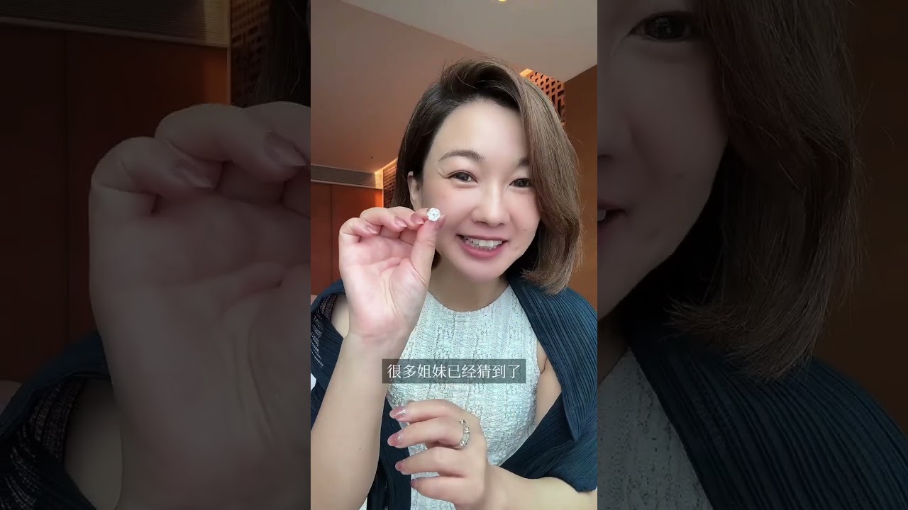 肉肉脸女生必入✨3 对贵妇感耳环推荐经常被夸 “有福气”“富态” 的姐妹看过来！流金岁月金色耳钉、克拉芳菲钻石耳钉、泰勒红红宝石拼镶耳钉，这 3 对都是日常基础款，戴对显气质还不违和～