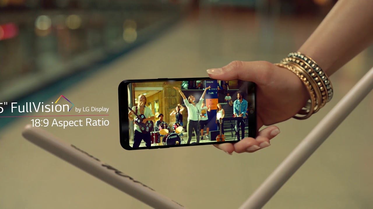 LG Q6 - Product Video