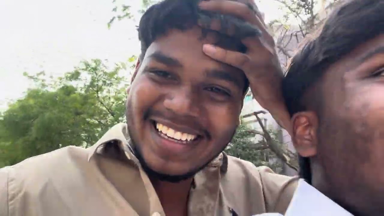 Gadi ka petrol khatum hogya 😭😫#trending #viralvlogs #comedy #vlog 