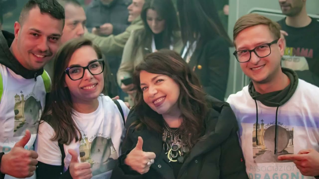 LEQUILE: MASCHERE E DIVERTIMENTO: IN 20MILA A LEQUILE PER CRISTINA D'AVENA