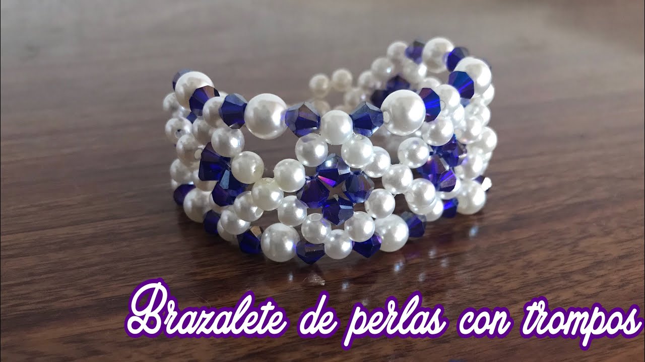 Brazalete de perlas con trompos