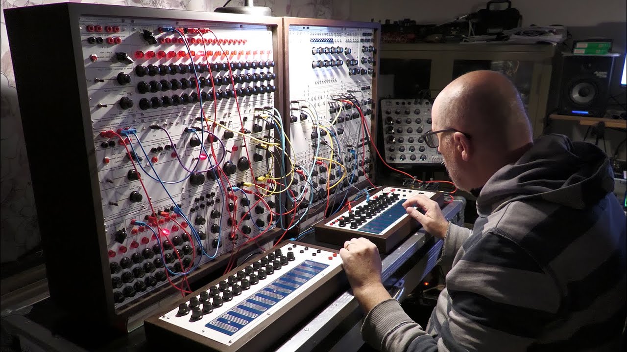 Buchla 100  system ♫ ♫ 🎥 │ improvisation sketch # 1