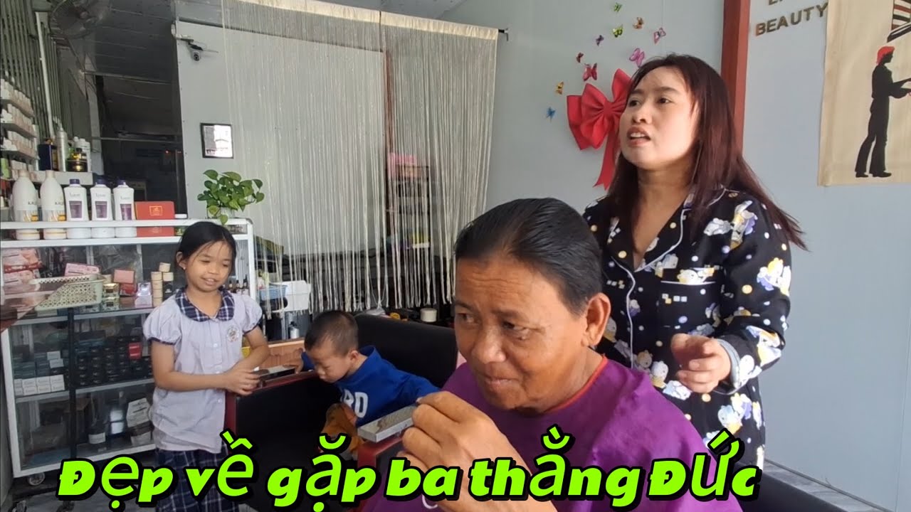Chi Tám ngoại Minh Hiếu xuống tóc để làm gì??