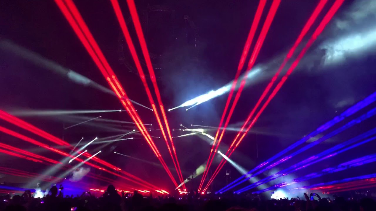 Hikaru Utada & Skrillex - Face My Fears + Outro @ AMG Speedway, Ultra Korea