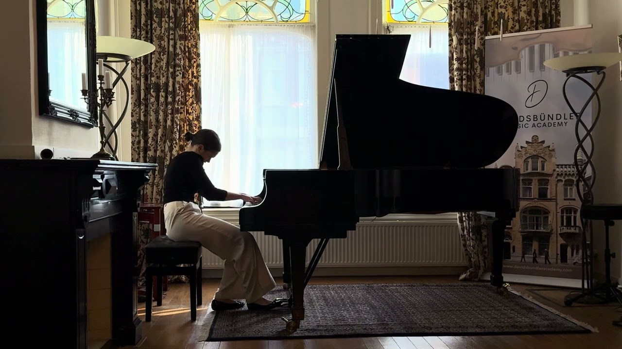 Robert Schumann Faschingsschwank aus Wien Op. 26 | Sofia Dorosh 