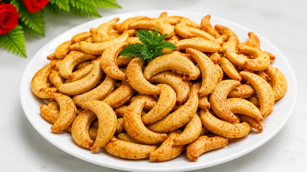 Suji or gehu ke aate ke  khasta  or  namkare kaju pare new recipe se#food #Malti Rajput 09