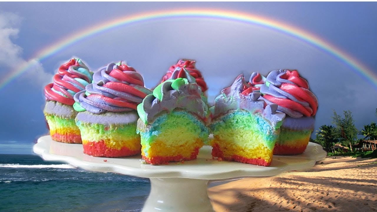 Cupcakes Arcobaleno sia dentro che crema