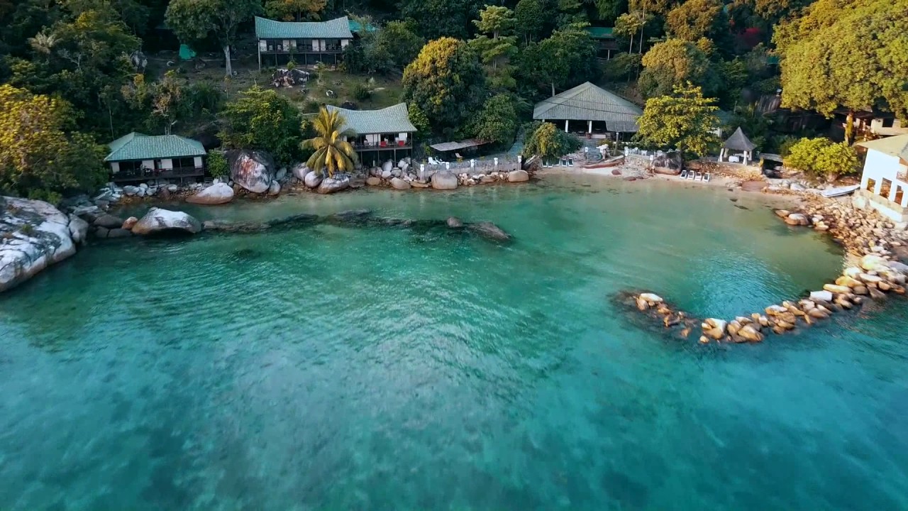 Minang Cove Resort by Celian Pradal