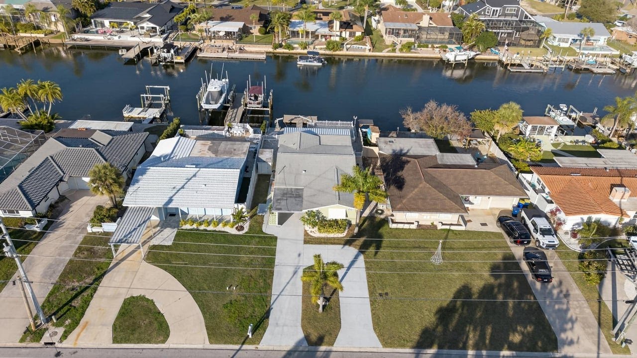4113 Floramar Terrace, New Port Richey, FL
