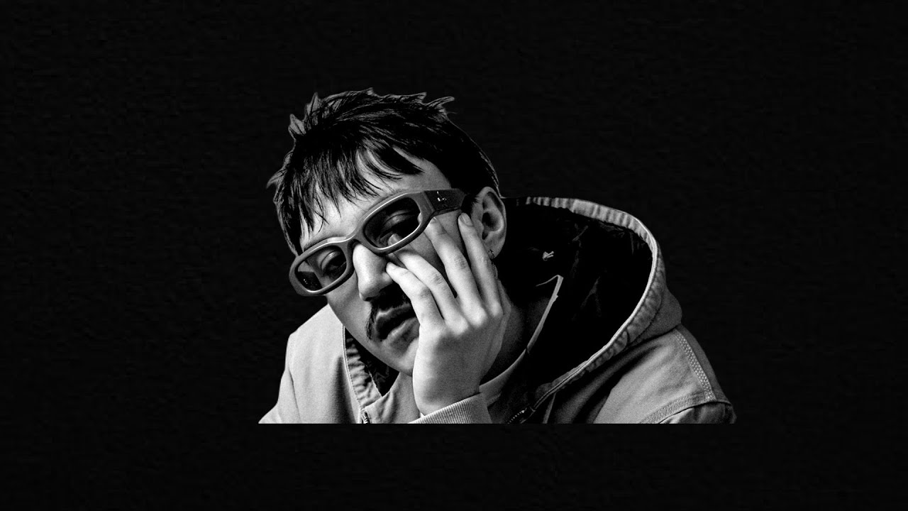 𝗮𝗻 𝗮𝗿𝘁𝗲𝗺𝗮𝘀 𝗽𝗹𝗮𝘆𝗹𝗶𝘀𝘁.
