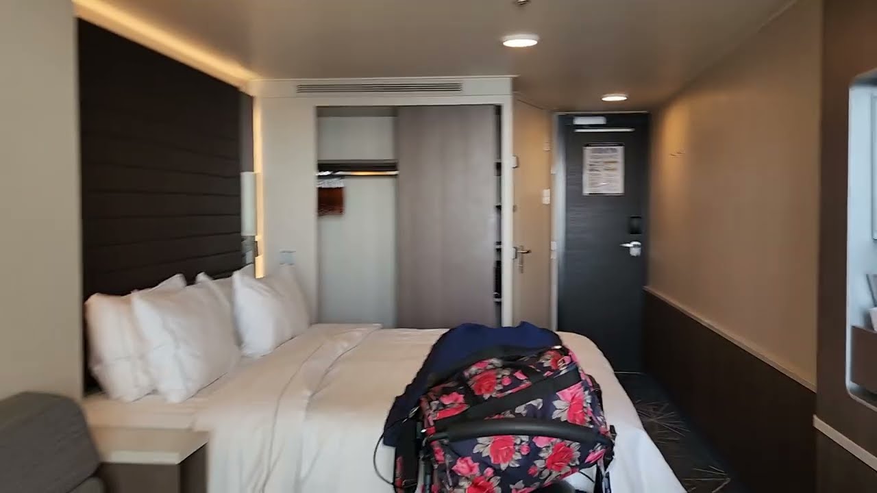 Norwegian Bliss Balcony Cabin 10184 midship