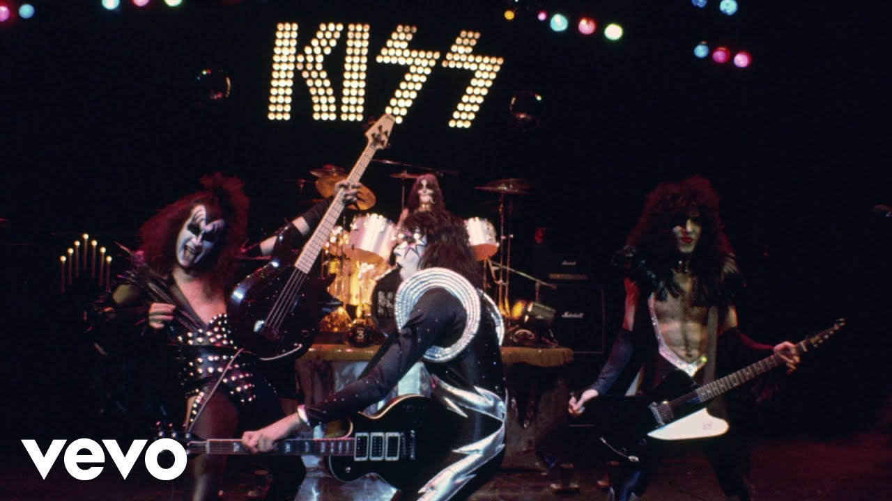 Kiss - C'mon And Love Me (Live/1975 / Visualizer)