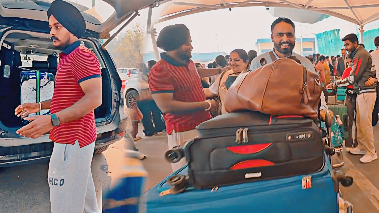 Mandeep ਭੈਣ ਤੇ ਭਾਜੀ ਆਏ india ਵਾਪਸ 🥳 guggu ਪੋਚਿਆ ਅਗੋ ਲੈਣ 🙏 #sandhuhoni22 #funnyvideo 