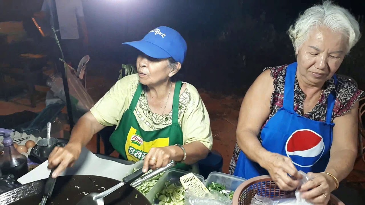 Chaloklum Street Seafood Village