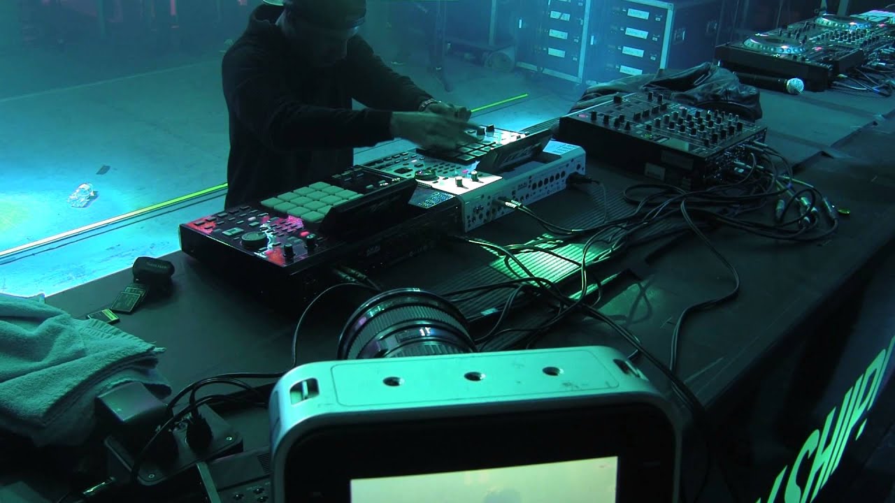 ARAABMUZIK - MIC DROP @ HOLY SHIP 2015 - DAY 1 - 2.18.2015