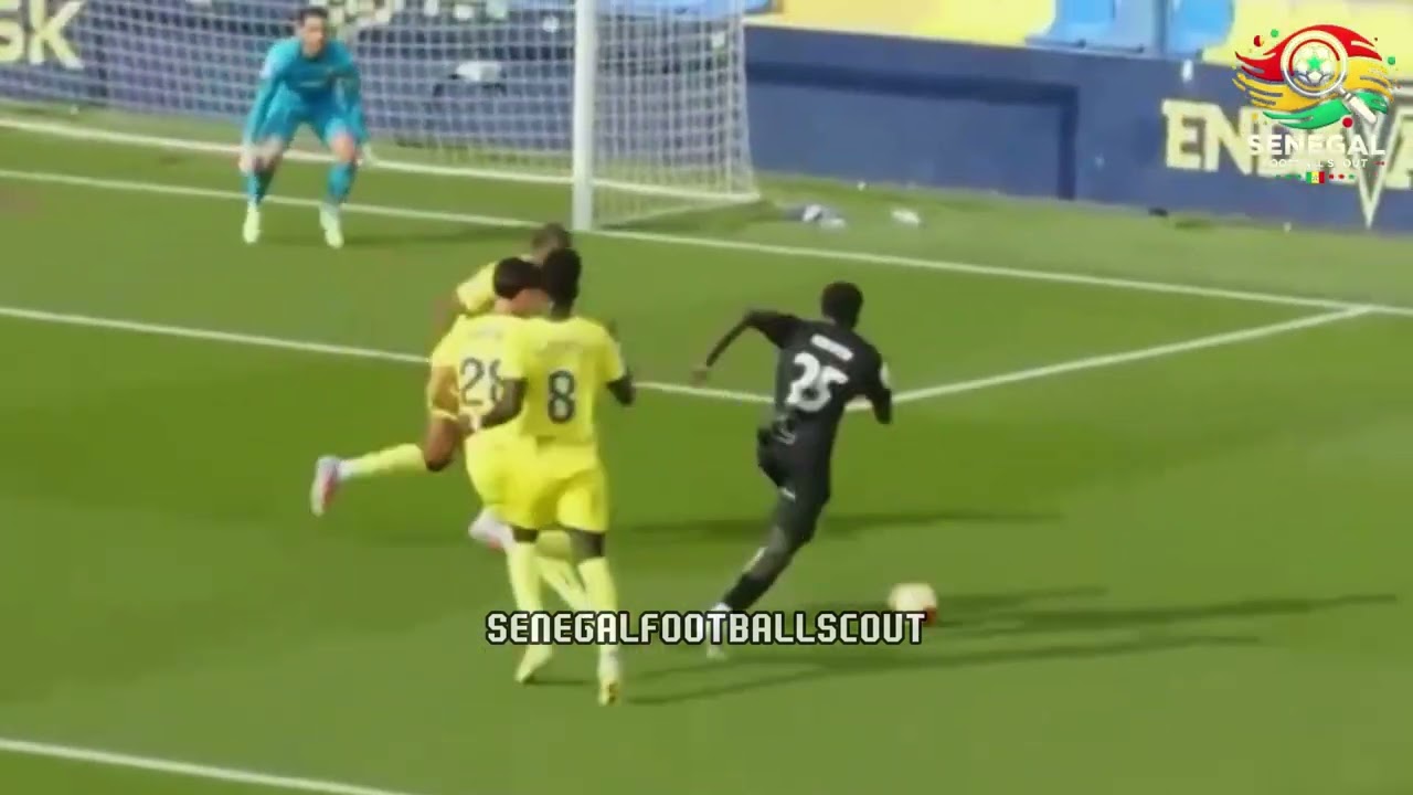 Usseynou Diao ( Juventud Torremolinos)  VS Villarreal B