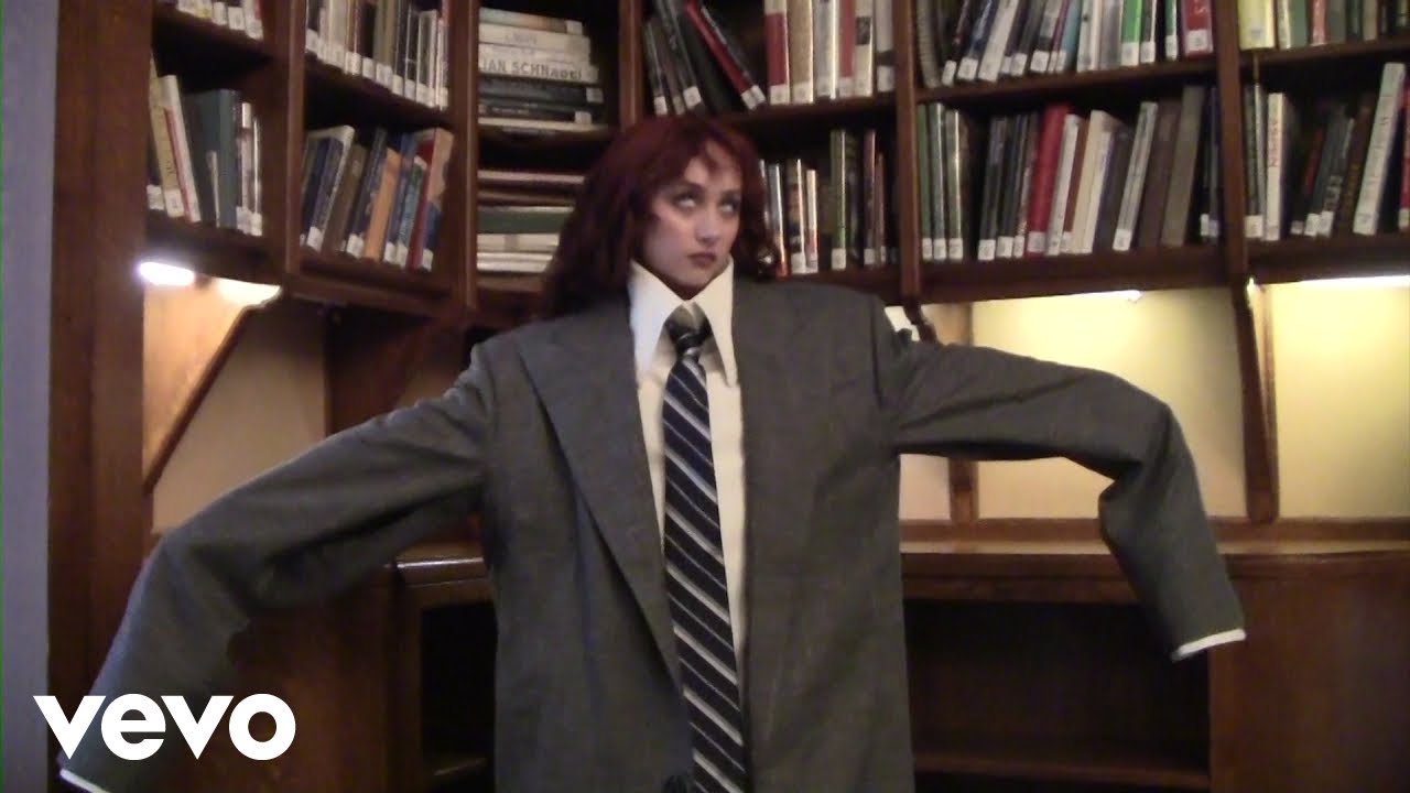 Chappell Roan - The Subway (Behind the Scenes)