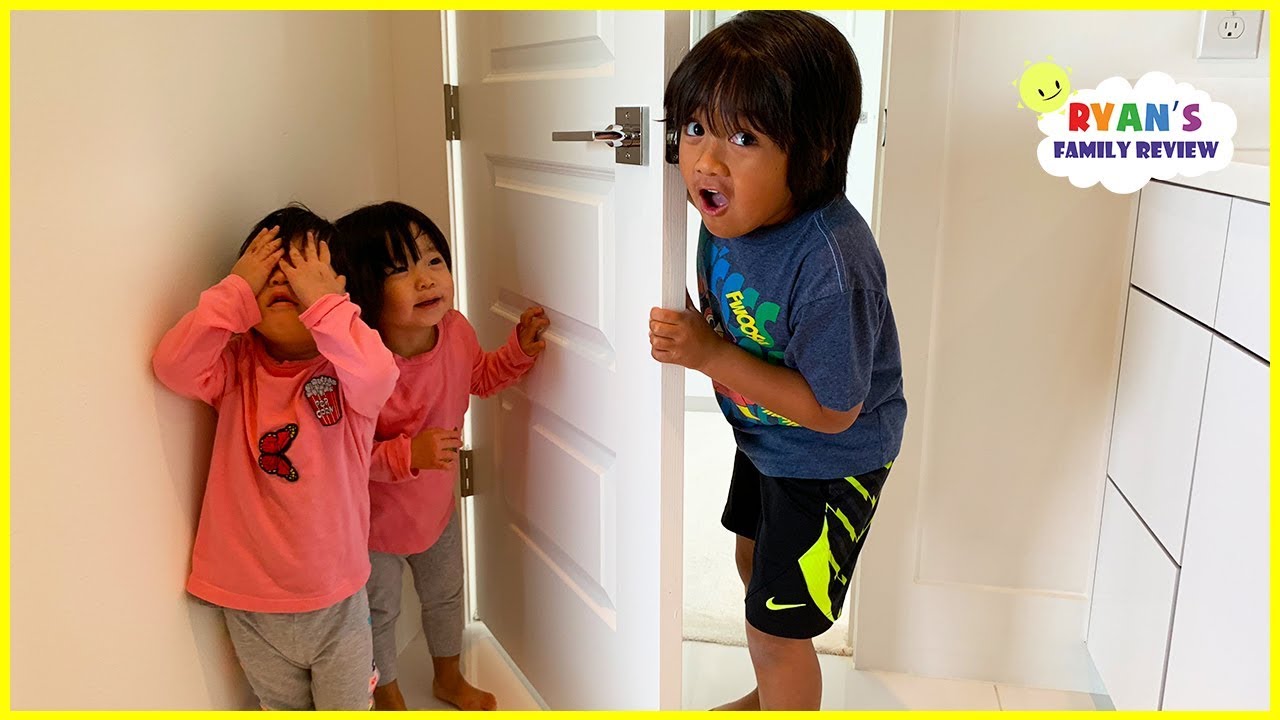 Kids Hide and Seek and Sleeping in the new house for the first time with Ryan's Family Review!!!
