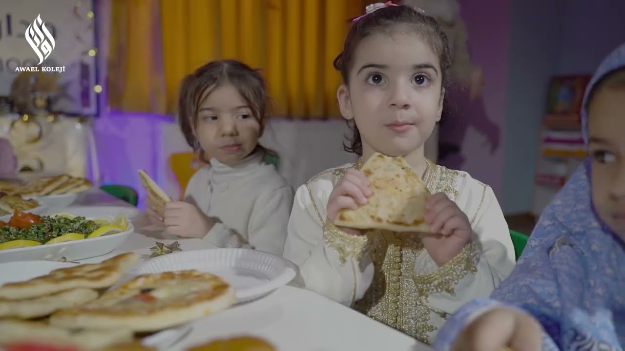نشاط إفطار رمضان لطلاب مدارس الأوائل الدولية 2022-2023