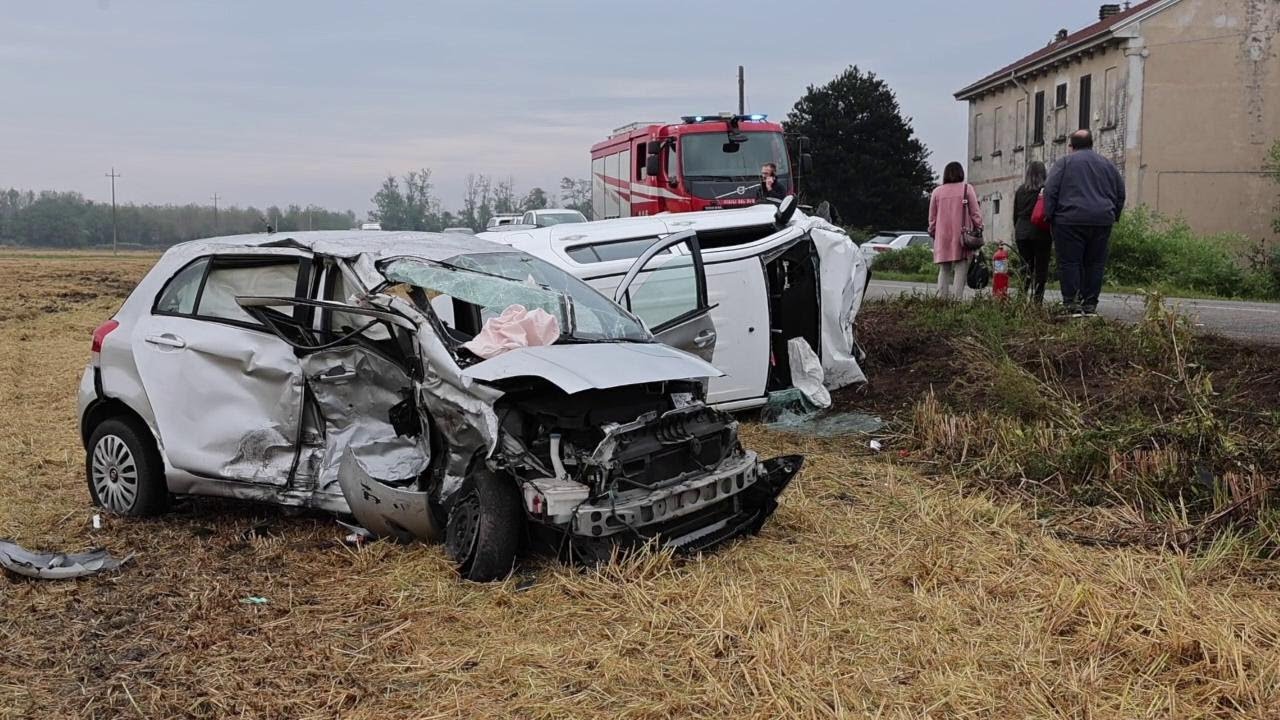 Gravellona, incidente fra tre auto sulla sp 192