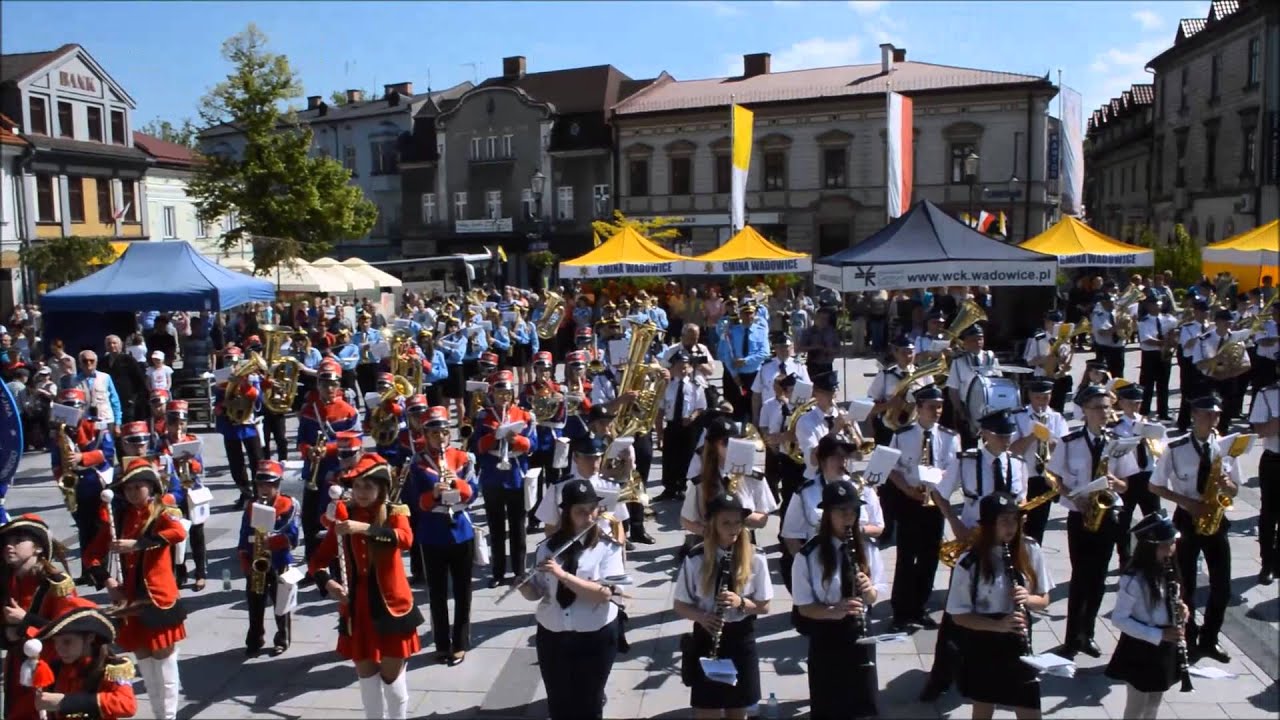 Orkiestry zagrały na wadowickim rynku
