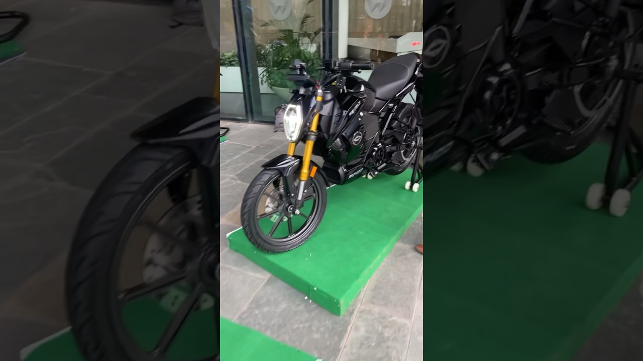 😍Stealth black revolt 400 😍#2023model #shorts #revolt #electric #bike #rider