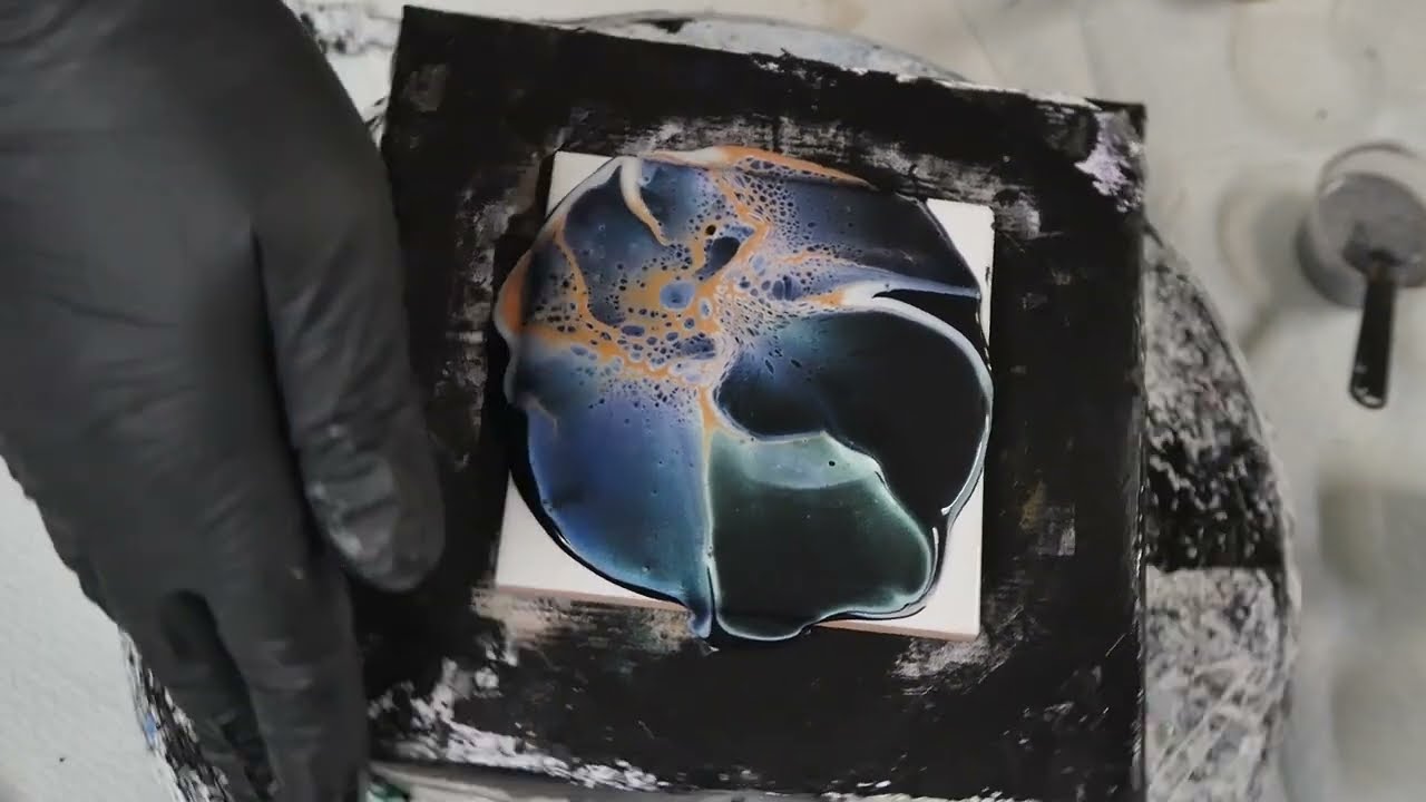 #127 Blue Interference Corner Blooms