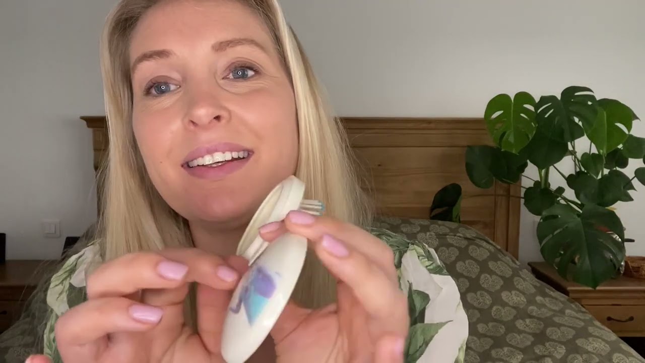ASMR Tingles - Brushing My Hair with 7 Brushes