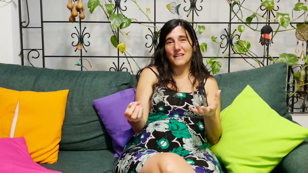 ANA CAROLINA HECHT