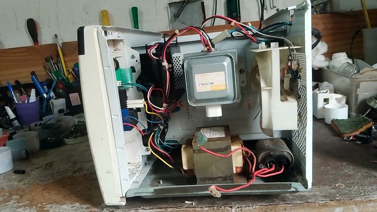 microondas com barulho estranho como conser6