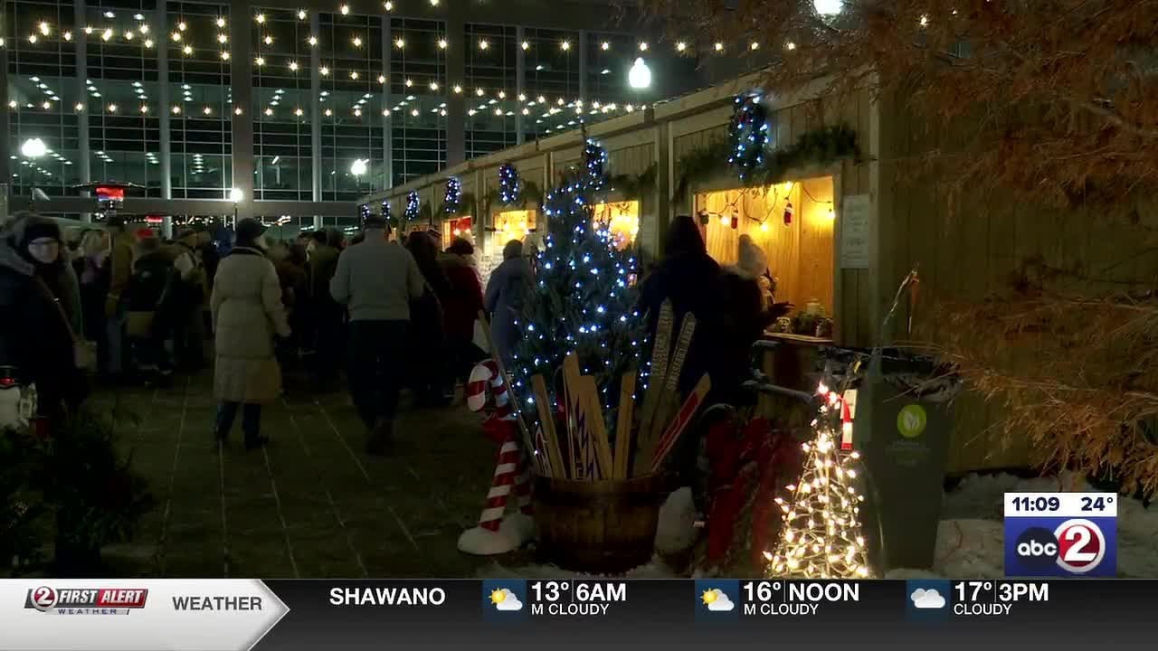 Neenah High School woodworking class helps bring Christmas market to ‘A Very Neenah Christmas’