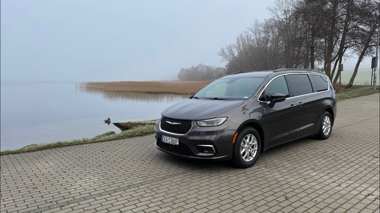 Chrysler Pacifica S 2022