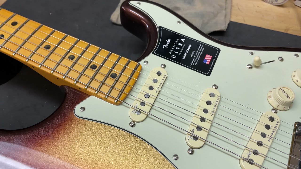 Fender American Ultra Luxe Stratocaster vs Ultra Strat