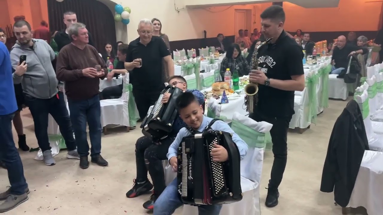 KUTICI RASTKO JAKOV I MILAN STRASNI