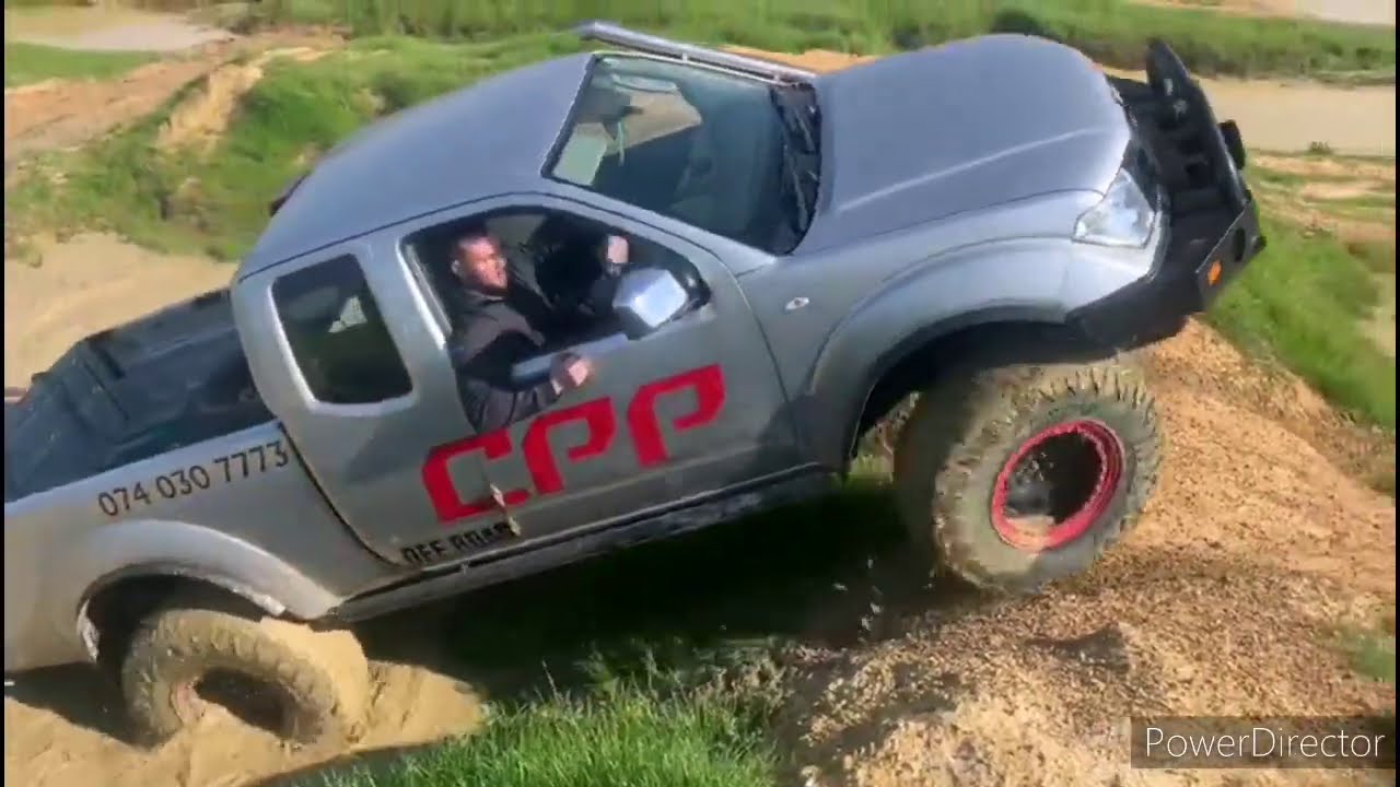 Nissan Navara d40 Frontier offroad fitting and testing 37x12.5x17 Renegade Rt plus